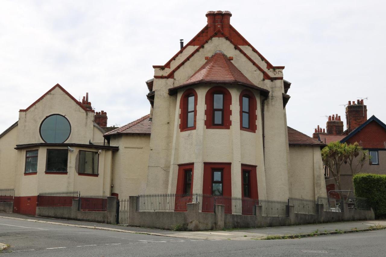 Victoria House Barrow-in-Furness Exterior foto